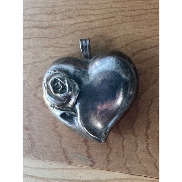 Gorham Sterling Silver Puffy Heart Pendant Rose Mid Century - Picture 1 of 6